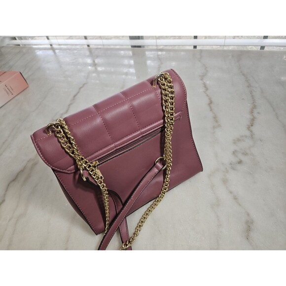 Pink Crossbody Woman Bag, Chain Golden Strap - Picture 10 of 10